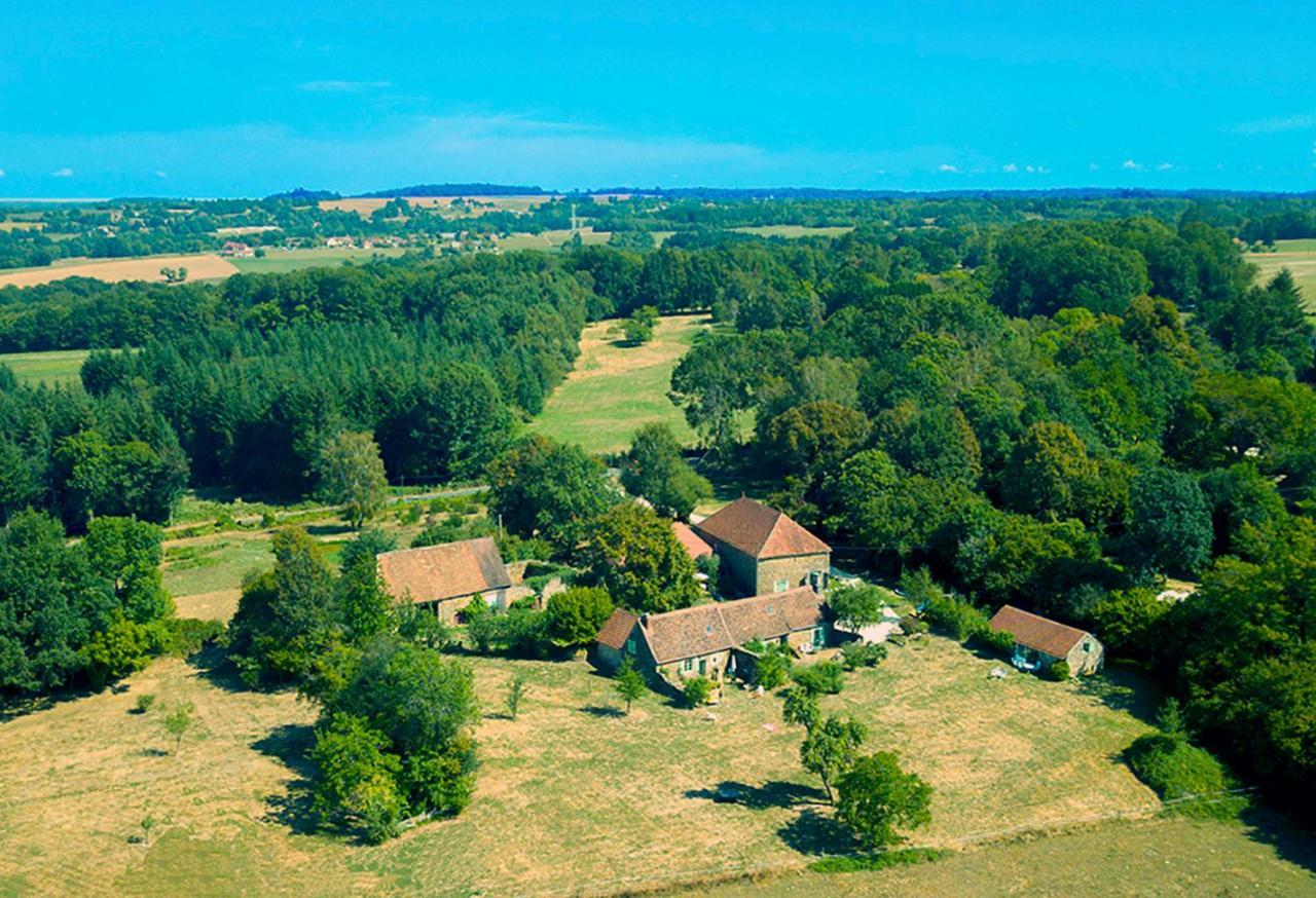 La Rhue Gites - Jacuzzi Jumilhac-le-Grand 外观 照片