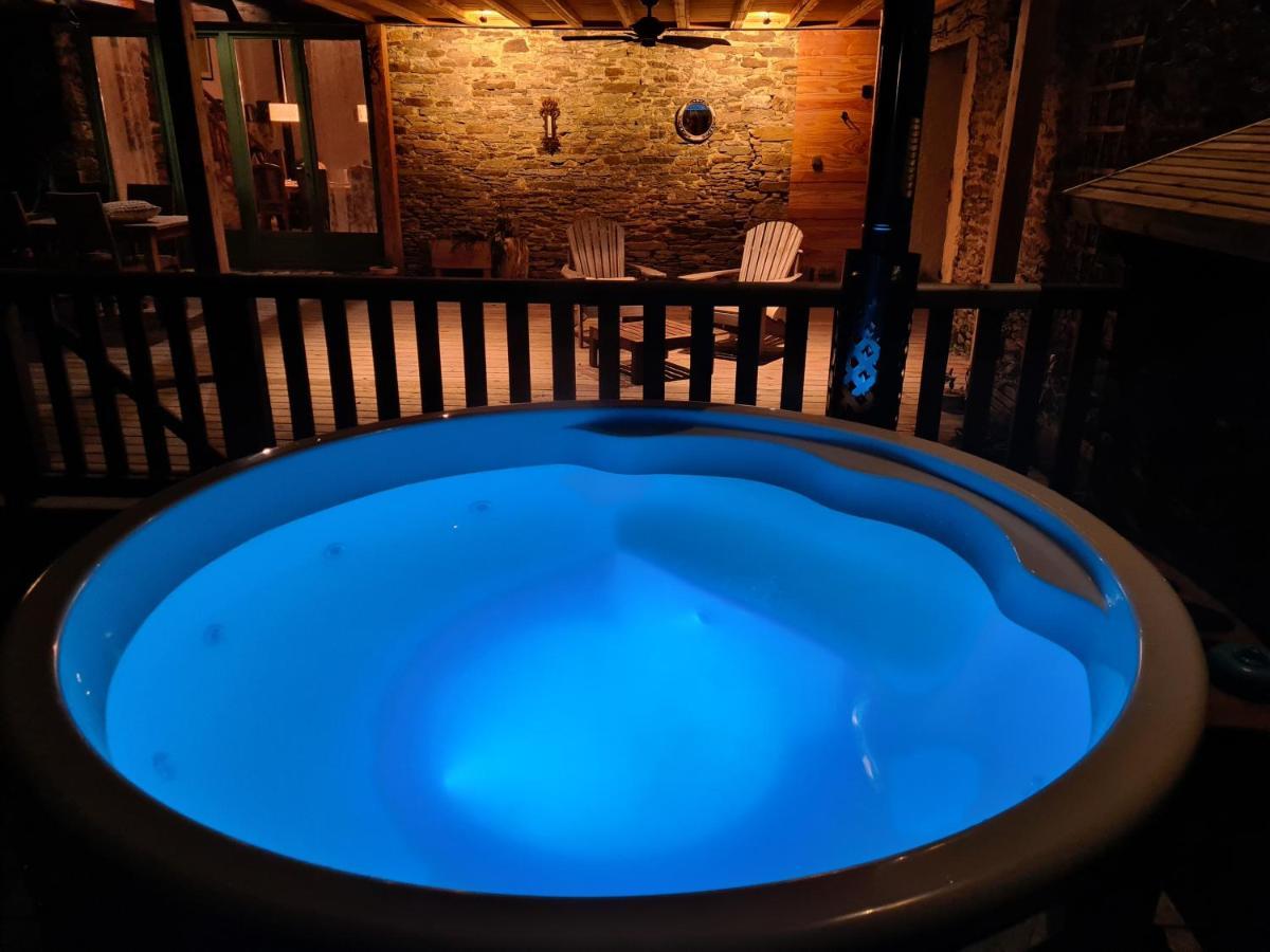 La Rhue Gites - Jacuzzi Jumilhac-le-Grand 外观 照片